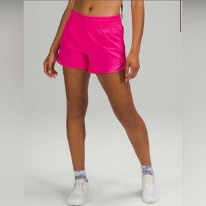 Lululemon Hotty Hot High-Rise Short 4" ~ 4